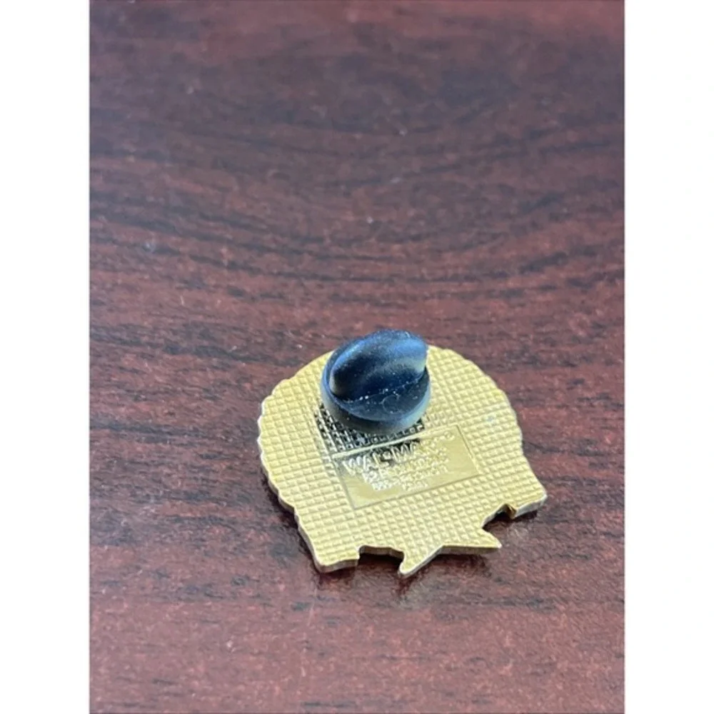 Walmart‎ 3 Year Anniversary Lapel Hat Pin